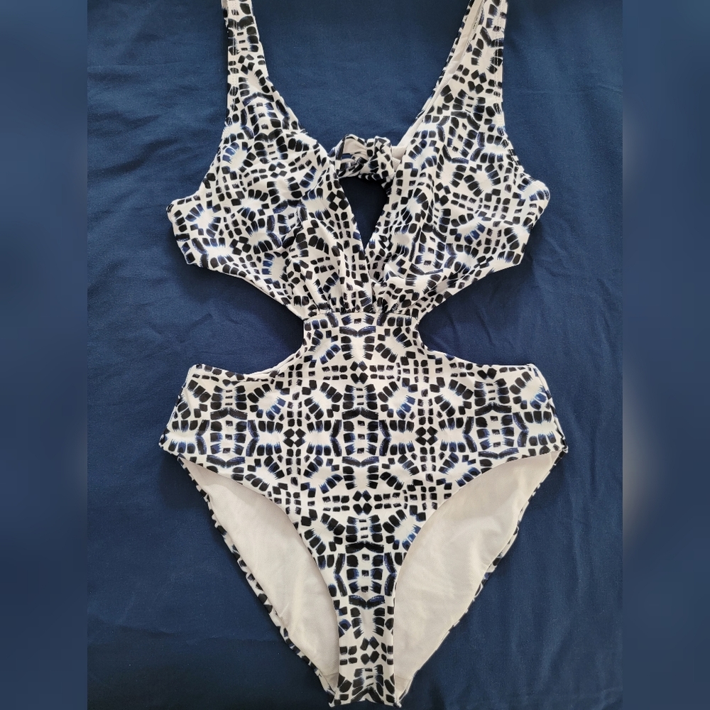 Missguided Swim suit small blue and white